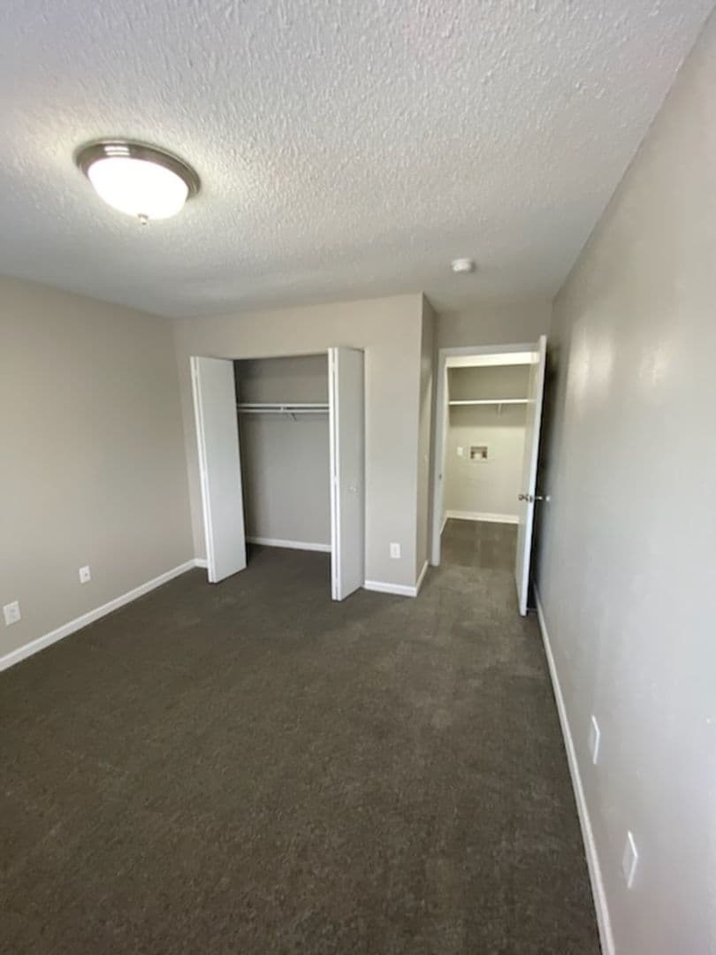 River Walk Apartments 33 of 38