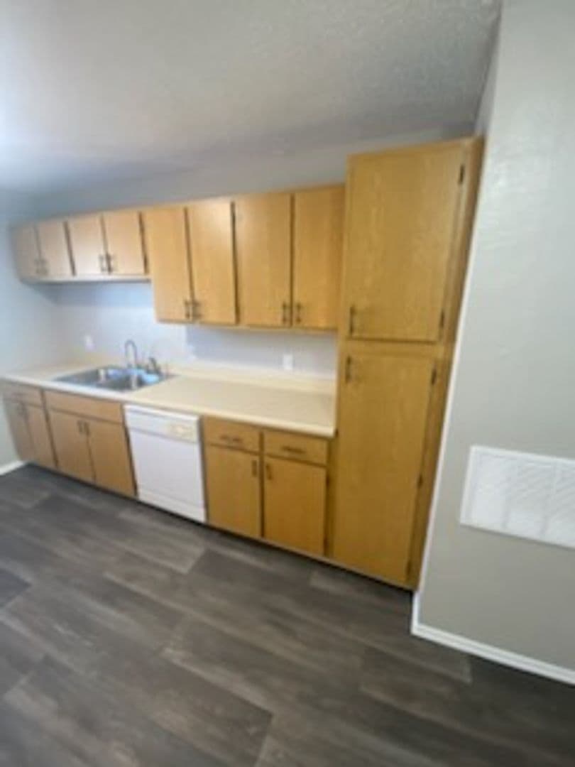 River Walk Apartments 24 of 37