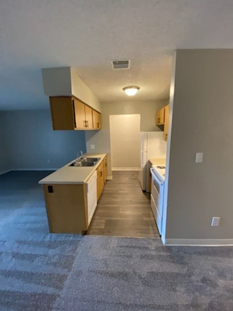 River Walk Apartments 4 of 26