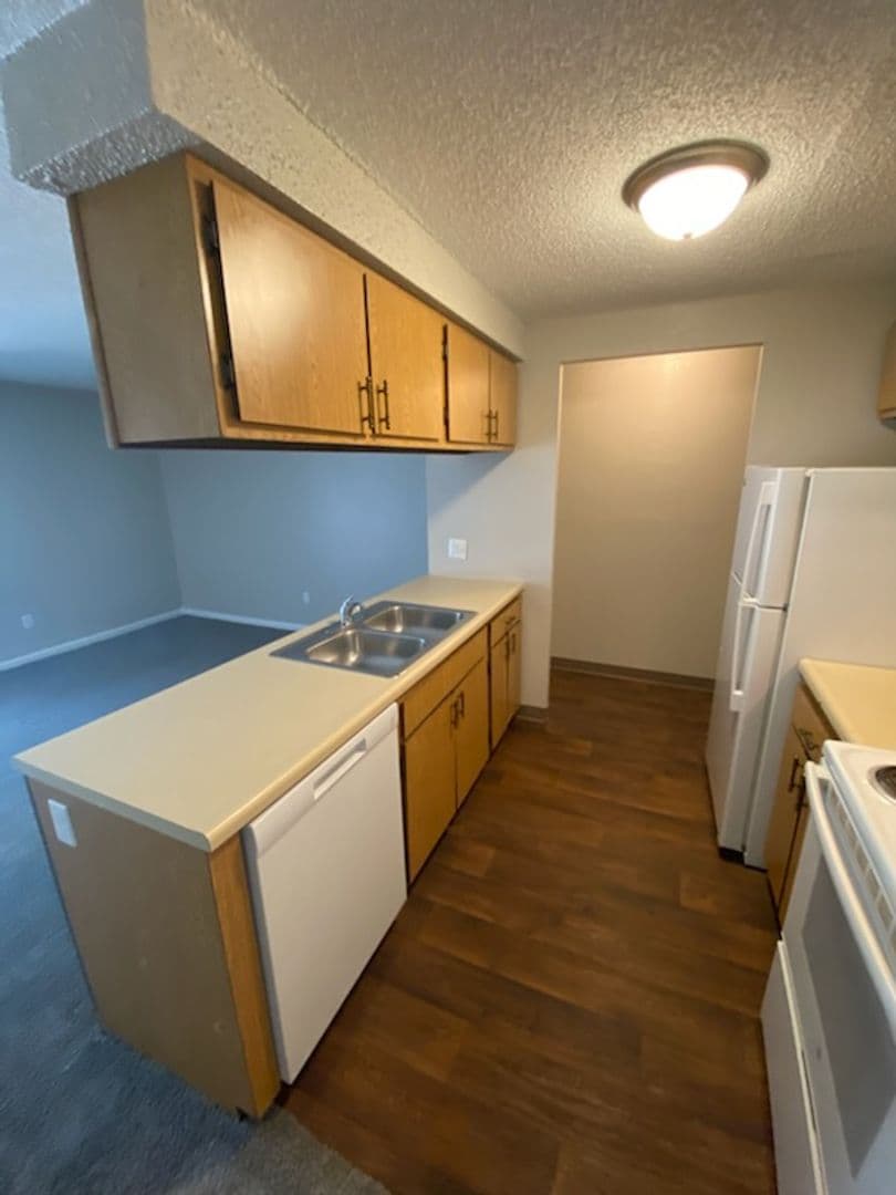 River Walk Apartments 12 of 25