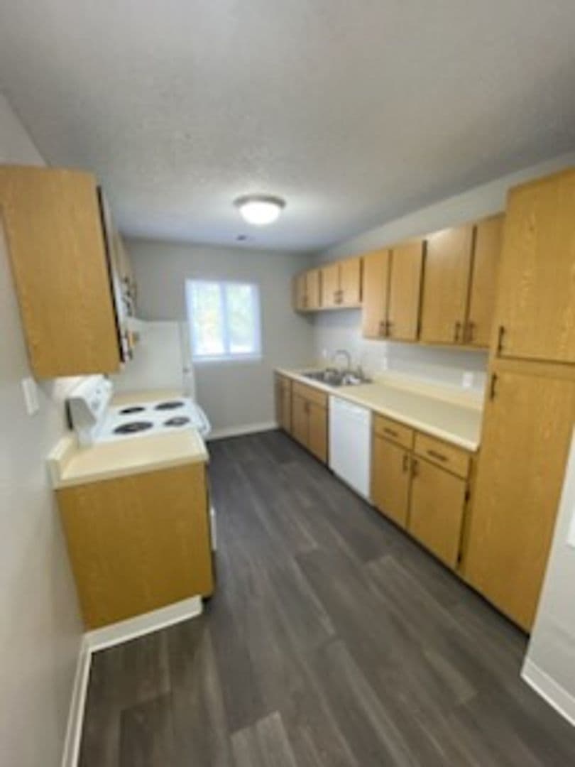 River Walk Apartments 22 of 38