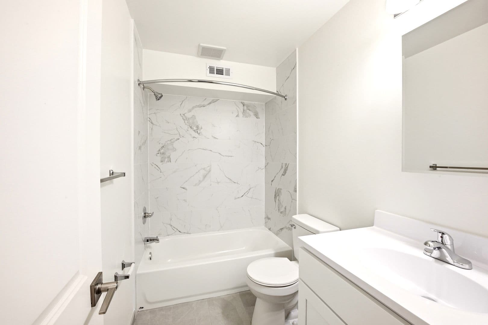 Summit Square Apartments 3 of 13