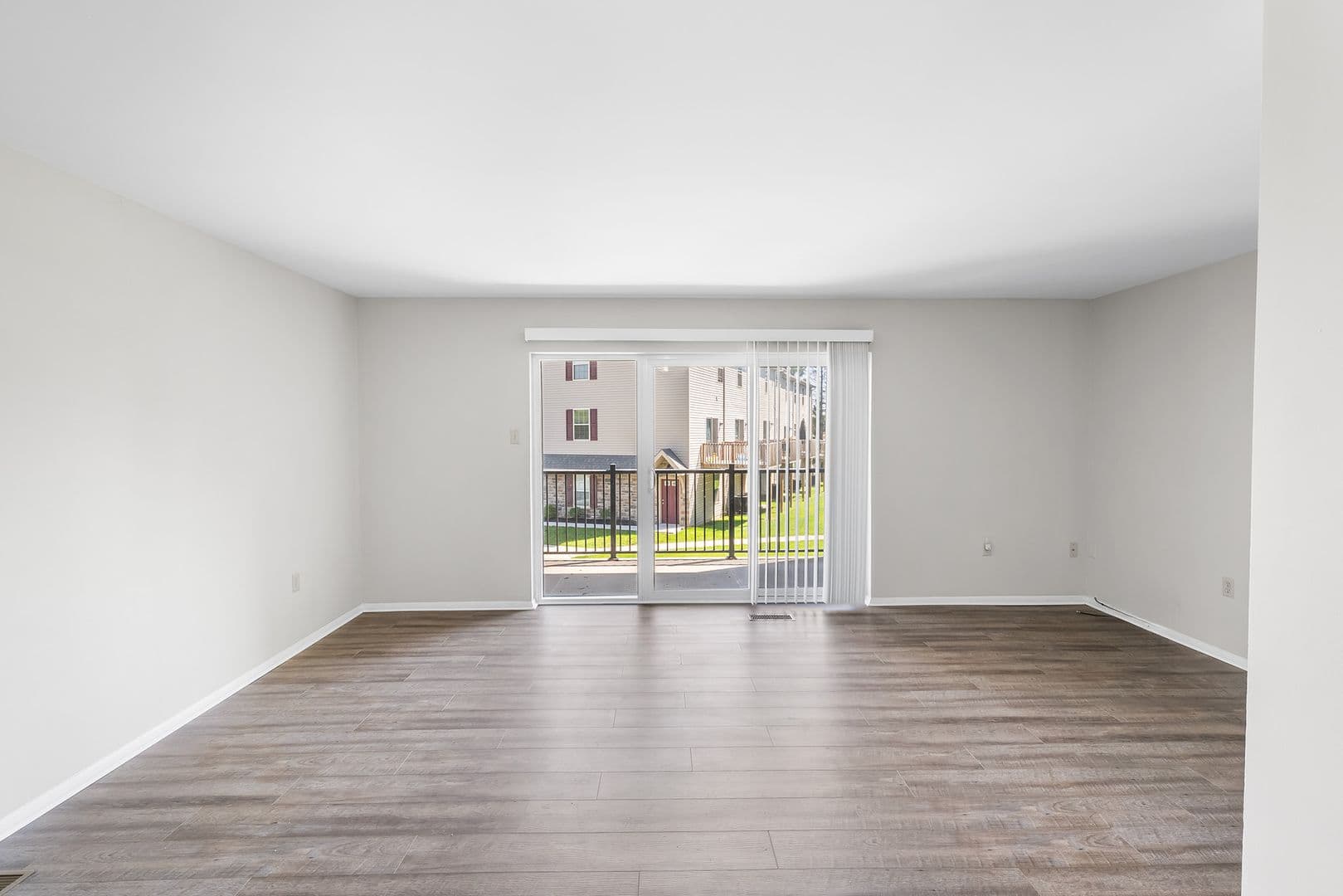 The Yorklyn Apartments and Townhomes 2 of 11