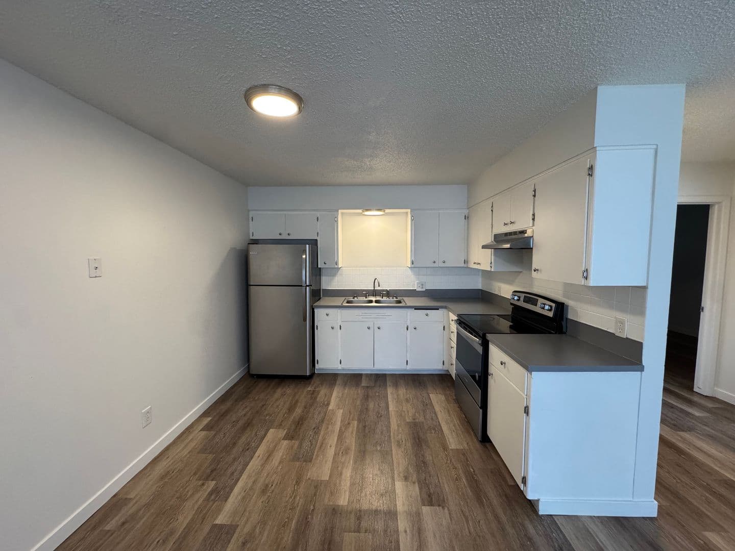 Pine Villa Apartments 1 of 18