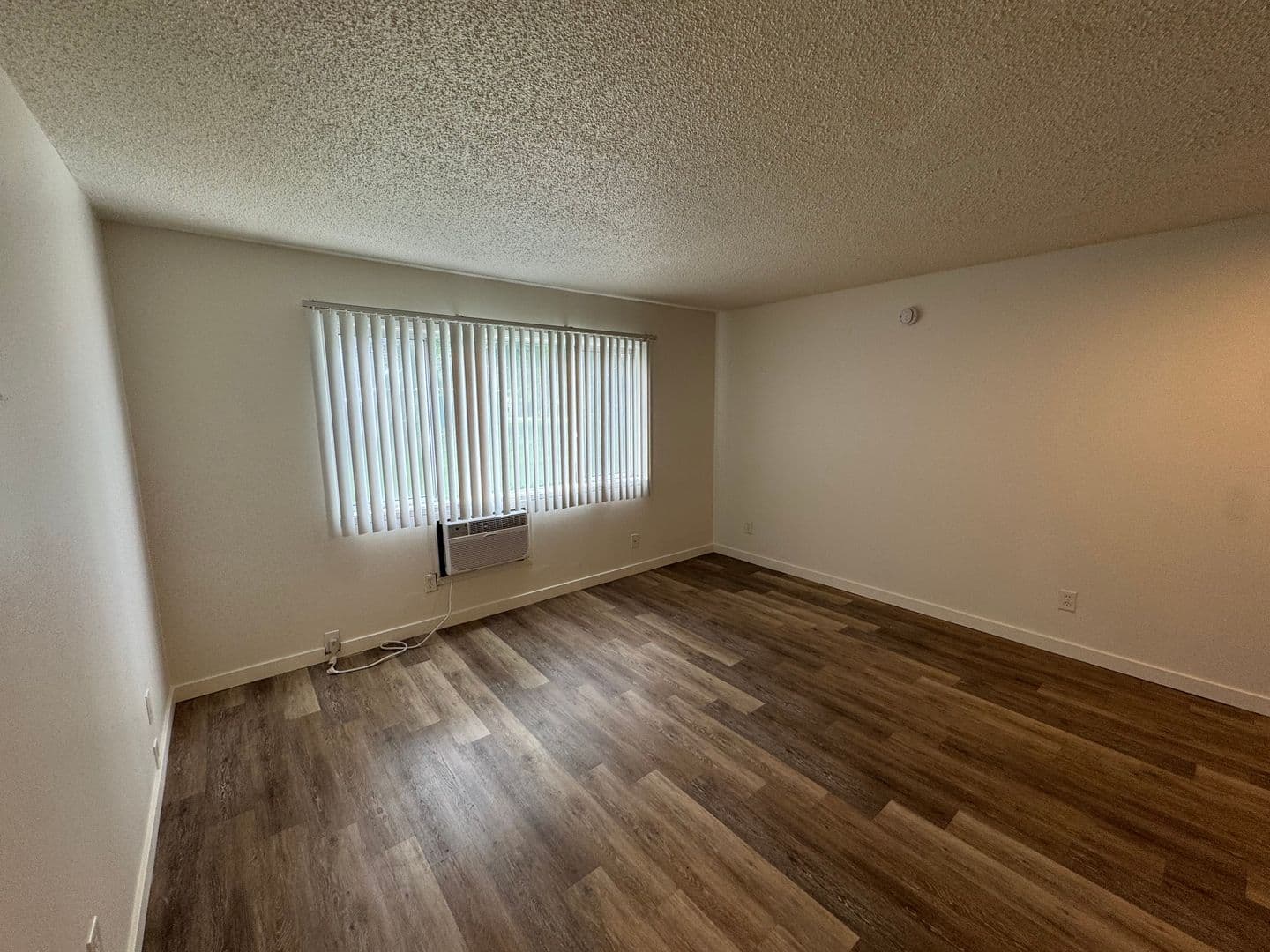 Pine Villa Apartments 15 of 18