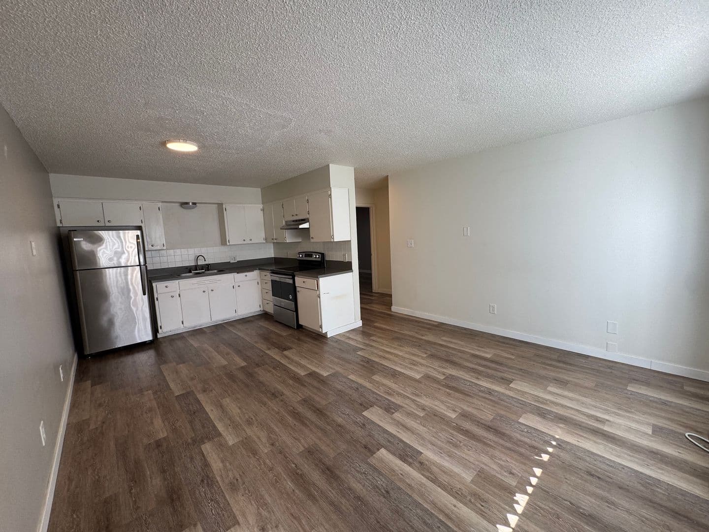 Pine Villa Apartments 6 of 18