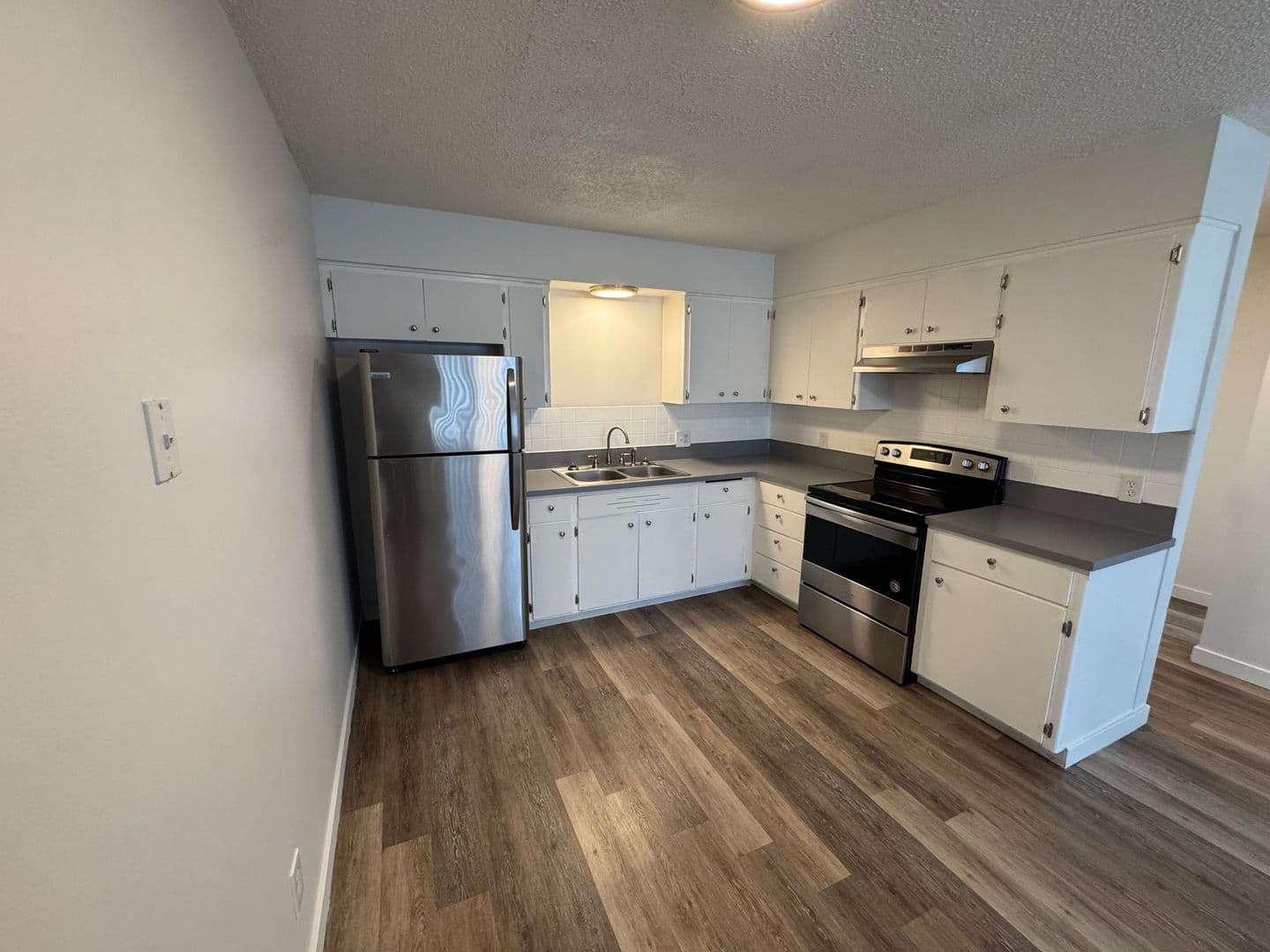 Pine Villa Apartments 17 of 18