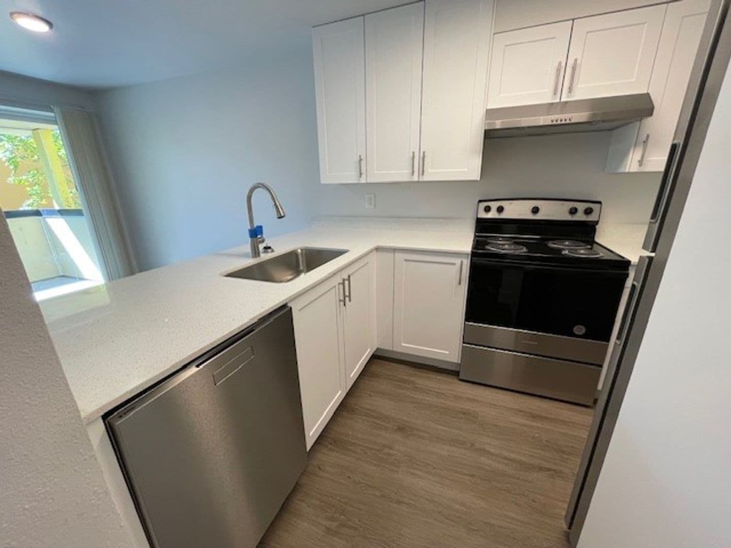 (4K) Kimberly Apartments 1 of 13
