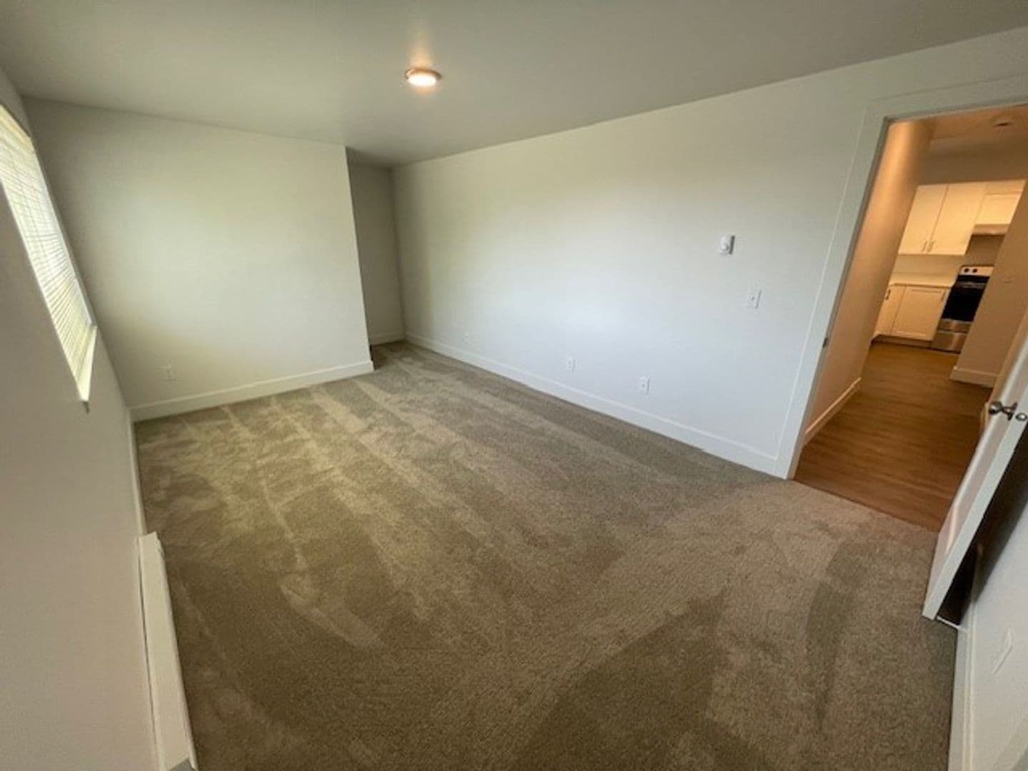 (4K) Kimberly Apartments 7 of 13