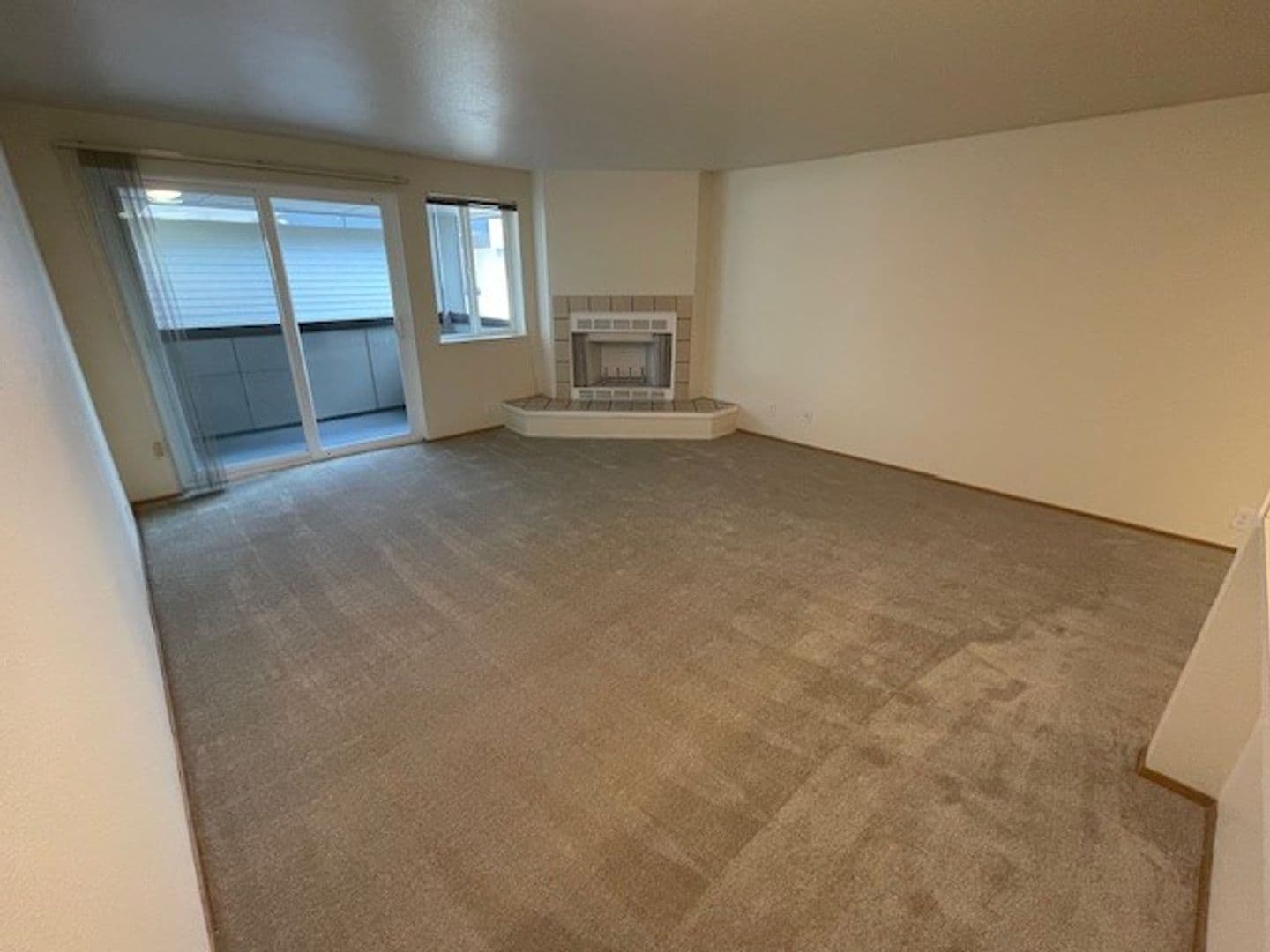 (4K) Kimberly Apartments 5 of 18
