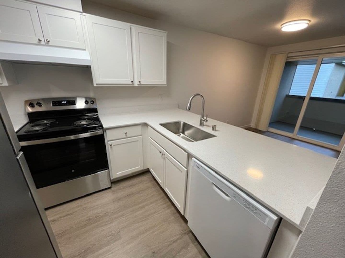 (4K) Kimberly Apartments 2 of 22