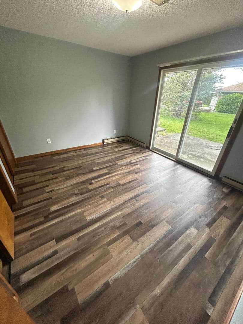 31453Burt 1 of 8
