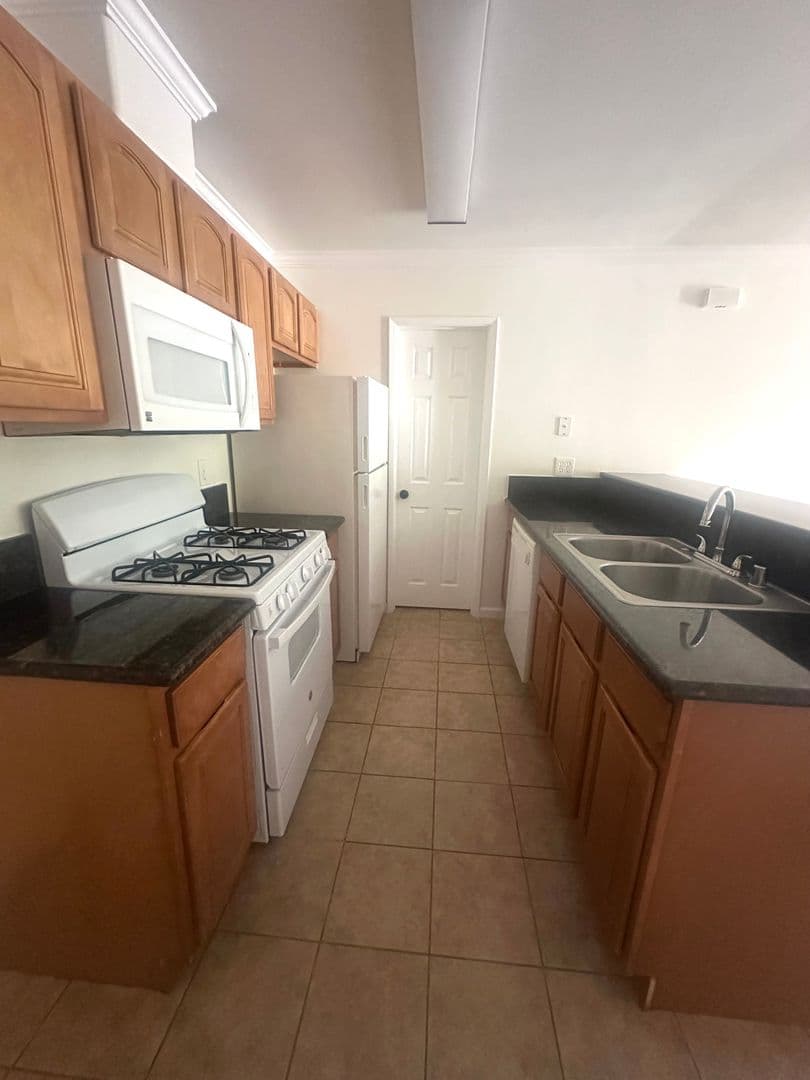 Loma Village Apartments 3 of 23