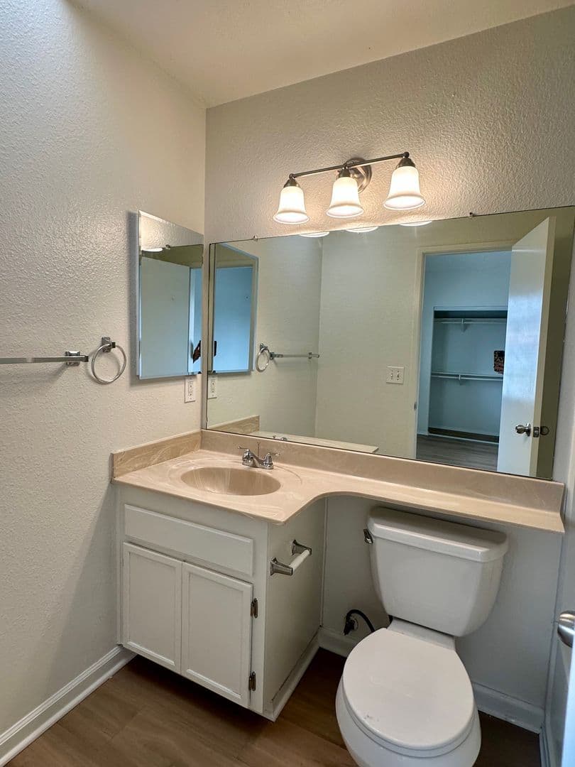 Loma Village Apartments 22 of 28
