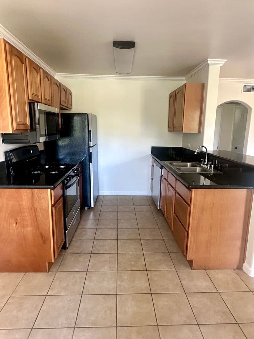 Loma Village Apartments 5 of 31