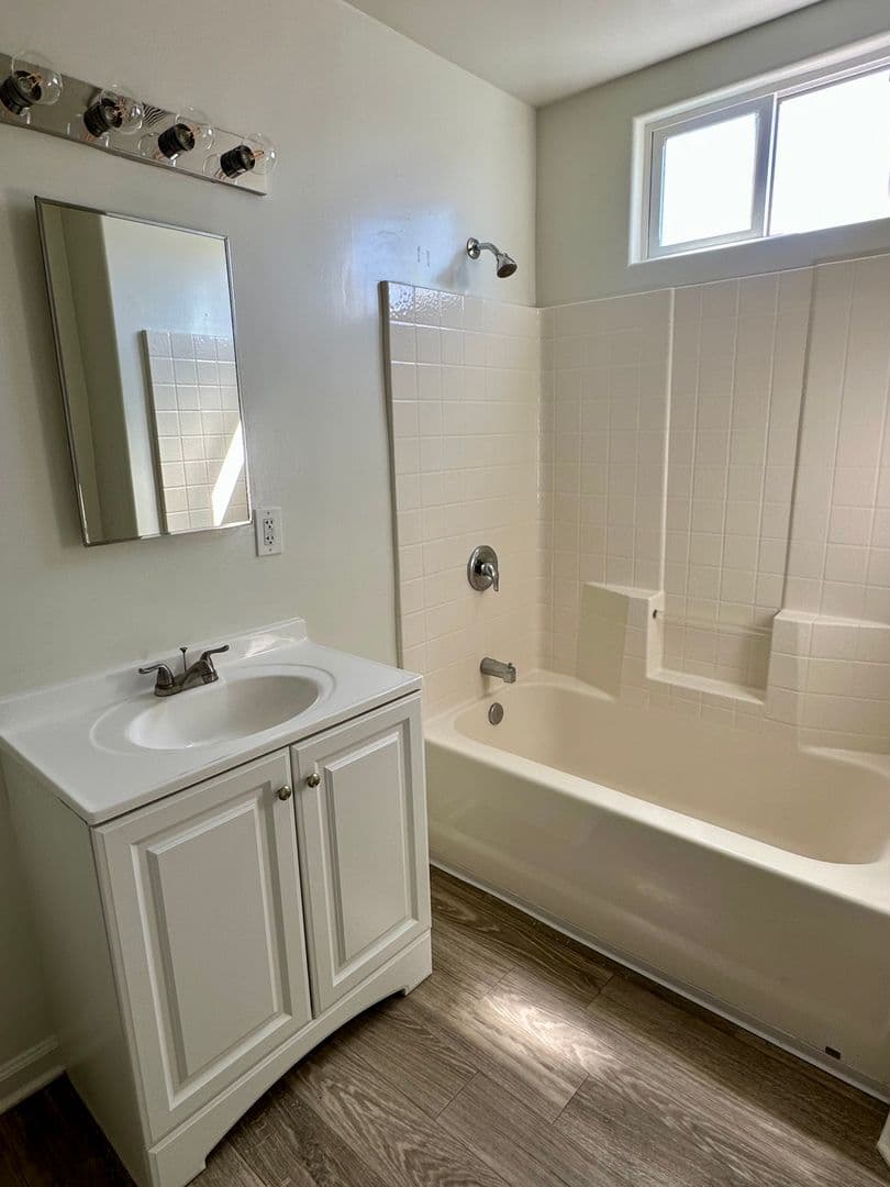 Loma Village Apartments 16 of 28