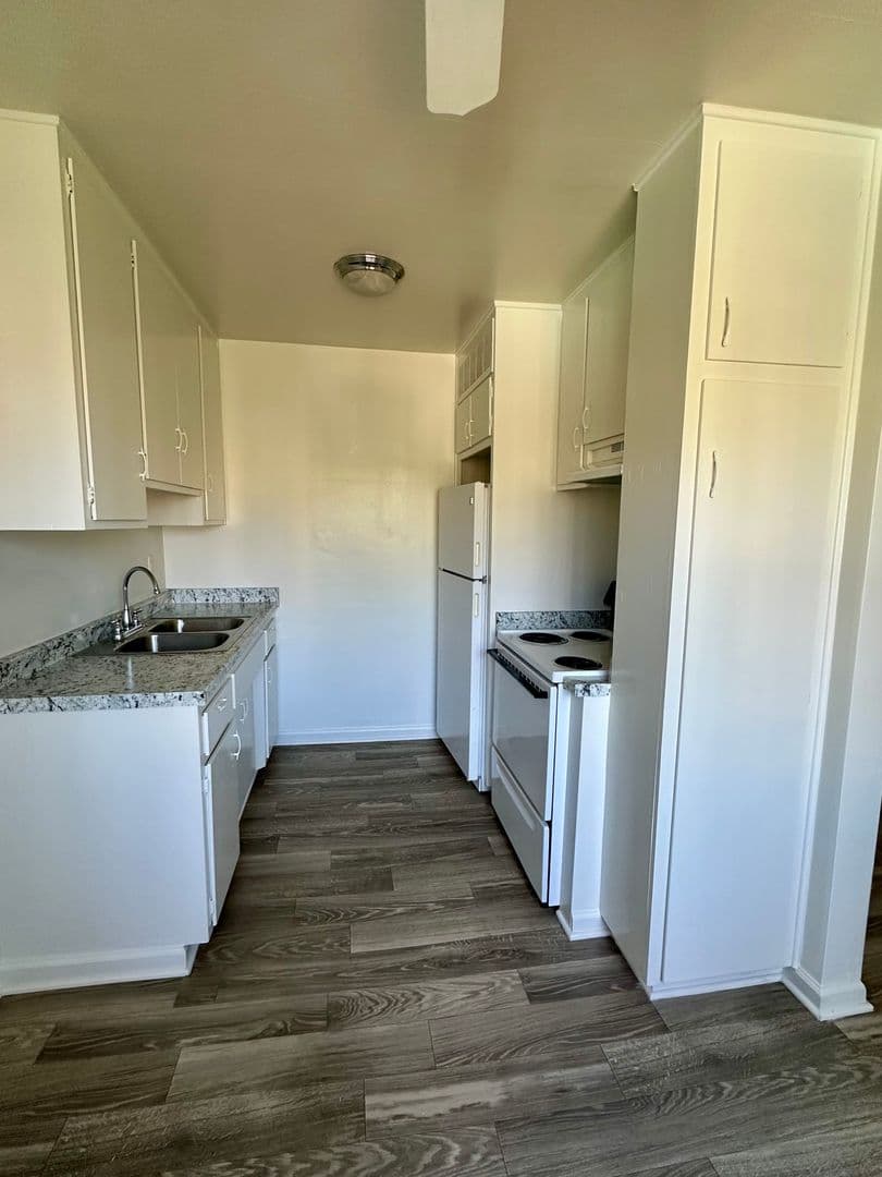 Loma Village Apartments 2 of 28