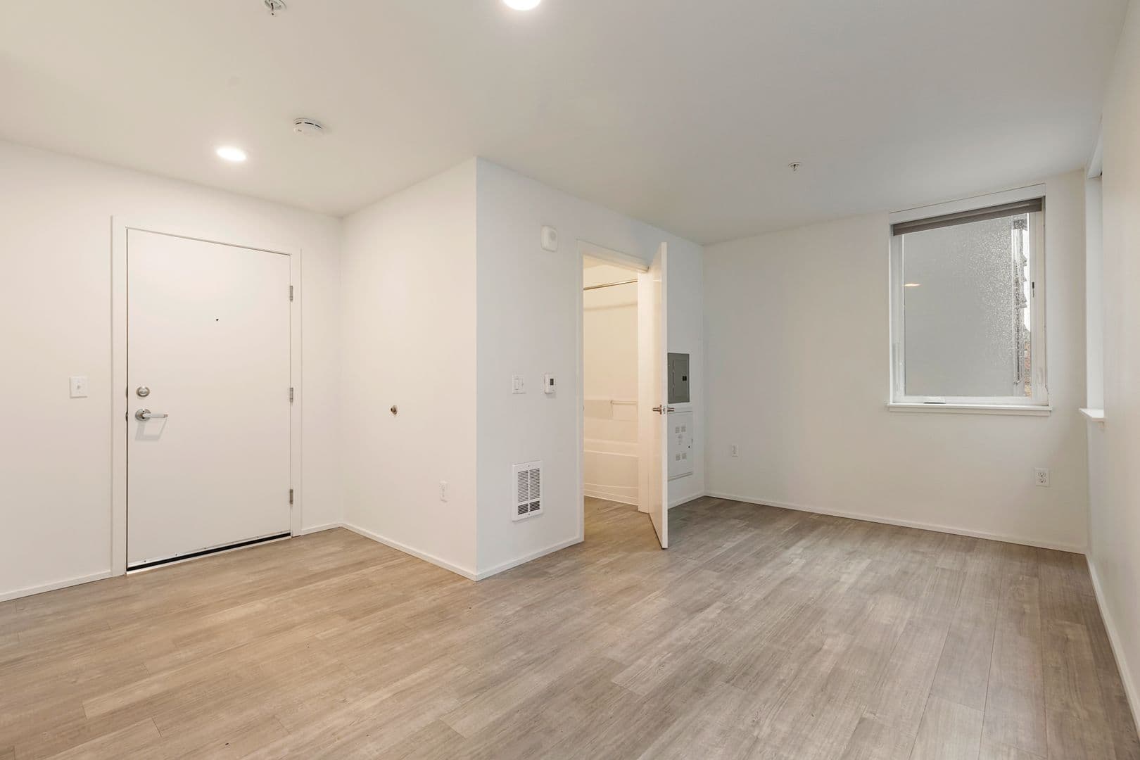 1404 Boylston 12 of 15