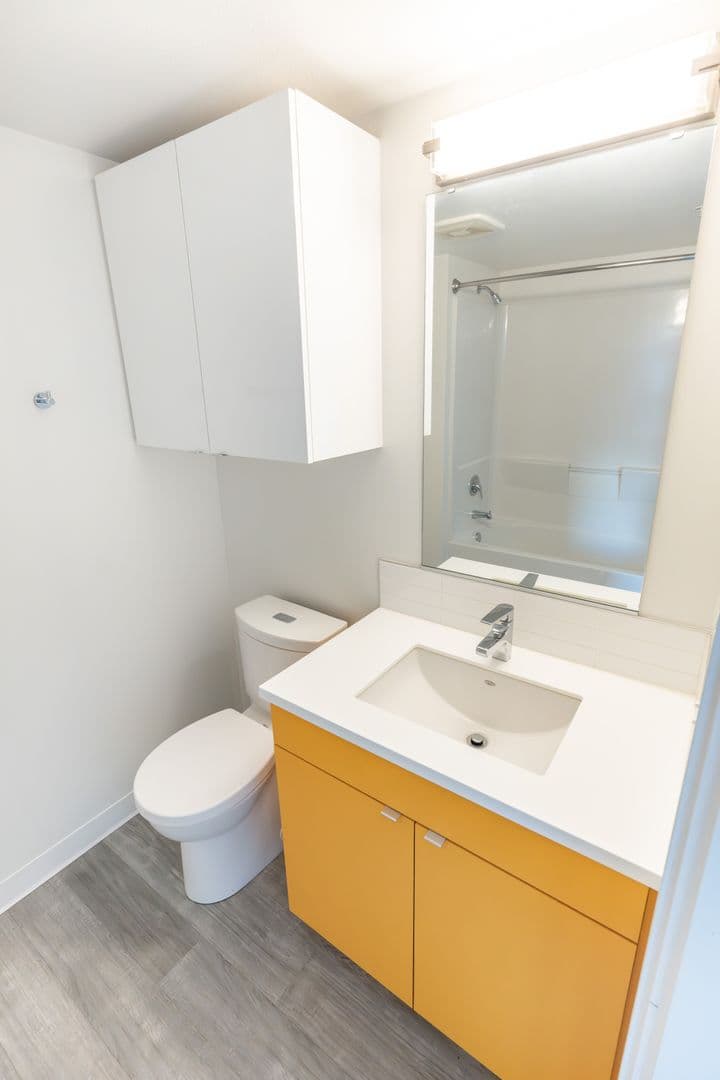 1404 Boylston 7 of 10