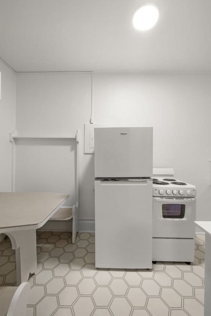 Campus Apartments 14 of 21