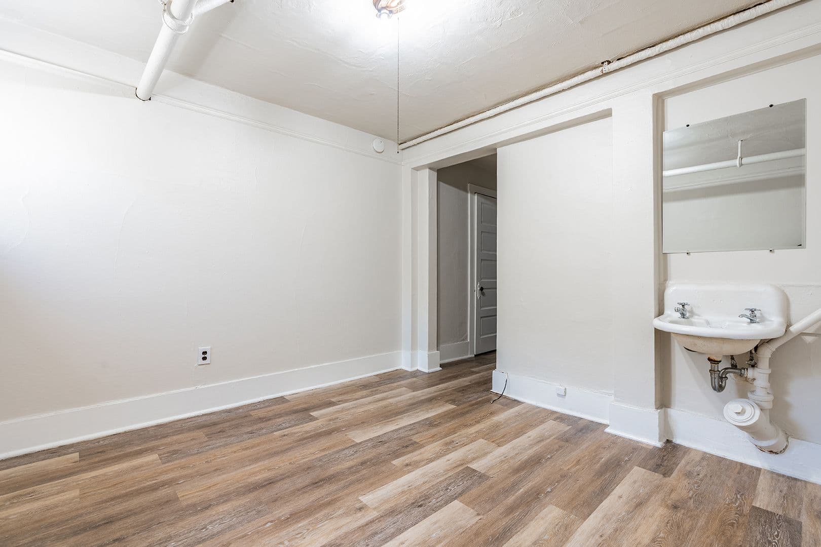 Madkin Apartments 5 of 23