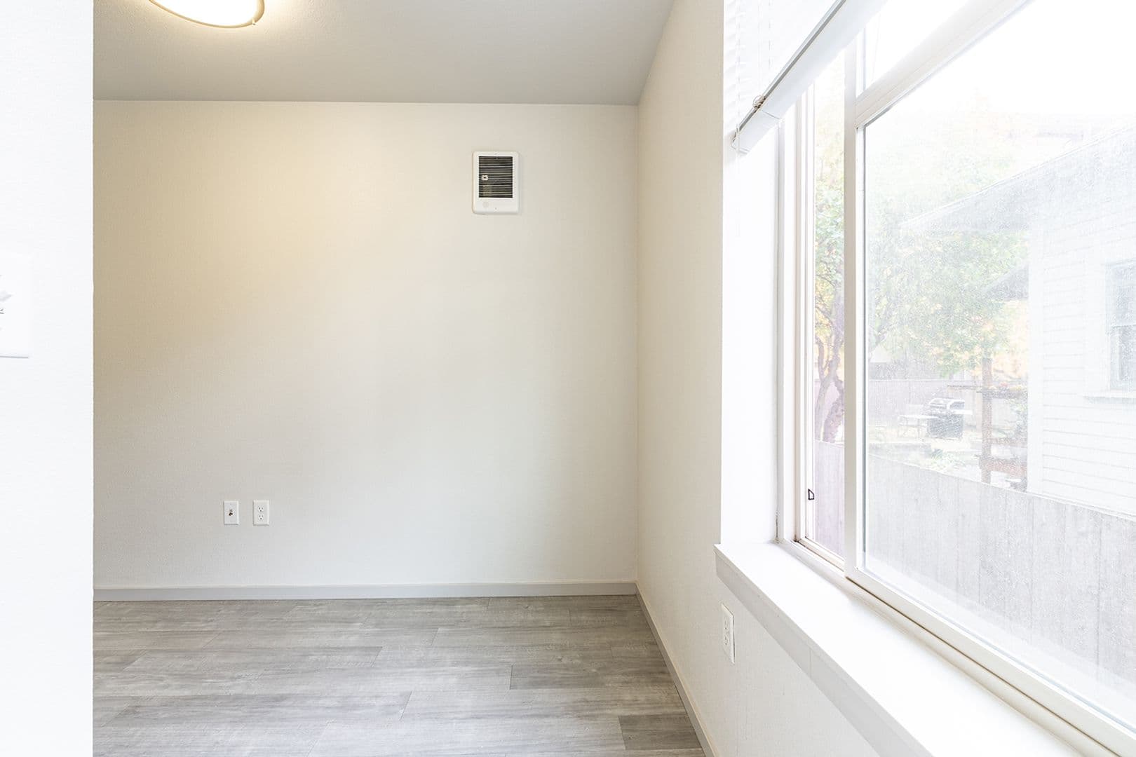 Alcove Northwest 6 of 8