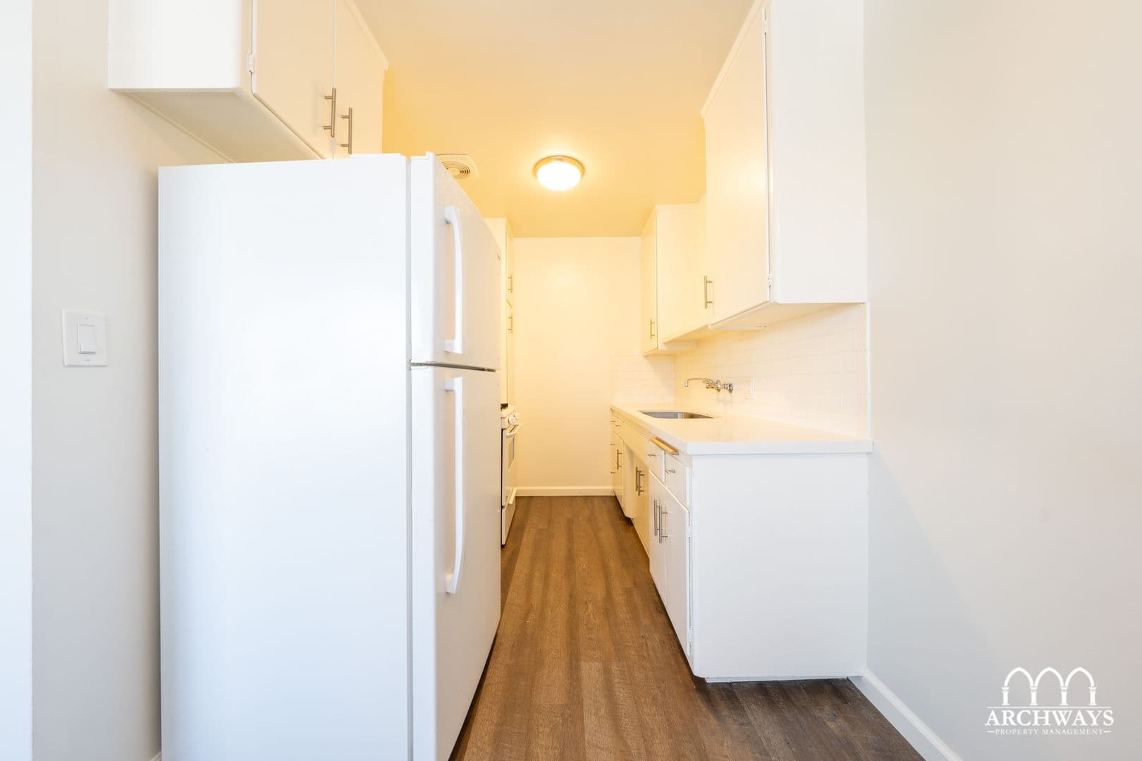 ~ Beautiful and Spacious 1 bd/1bath in Santa Monica ~ Move in Special 5 of 13