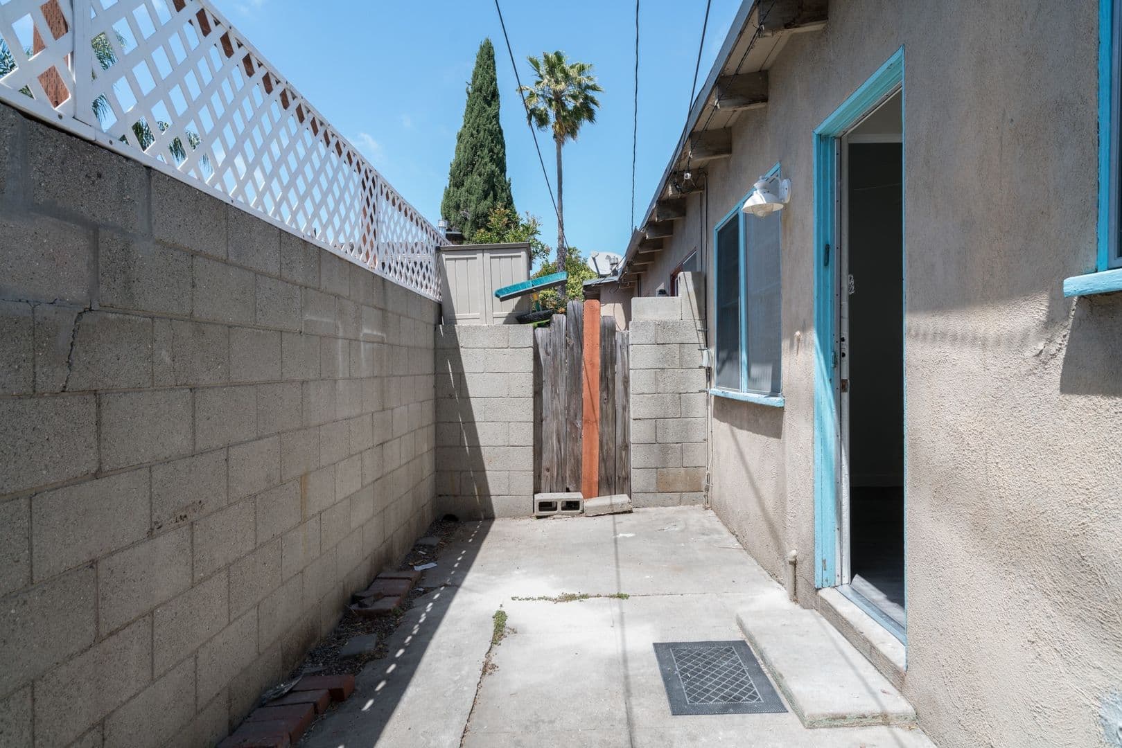 ~ Beautiful and Spacious 1 bd/1bath in Santa Monica ~ Move in Special 14 of 14