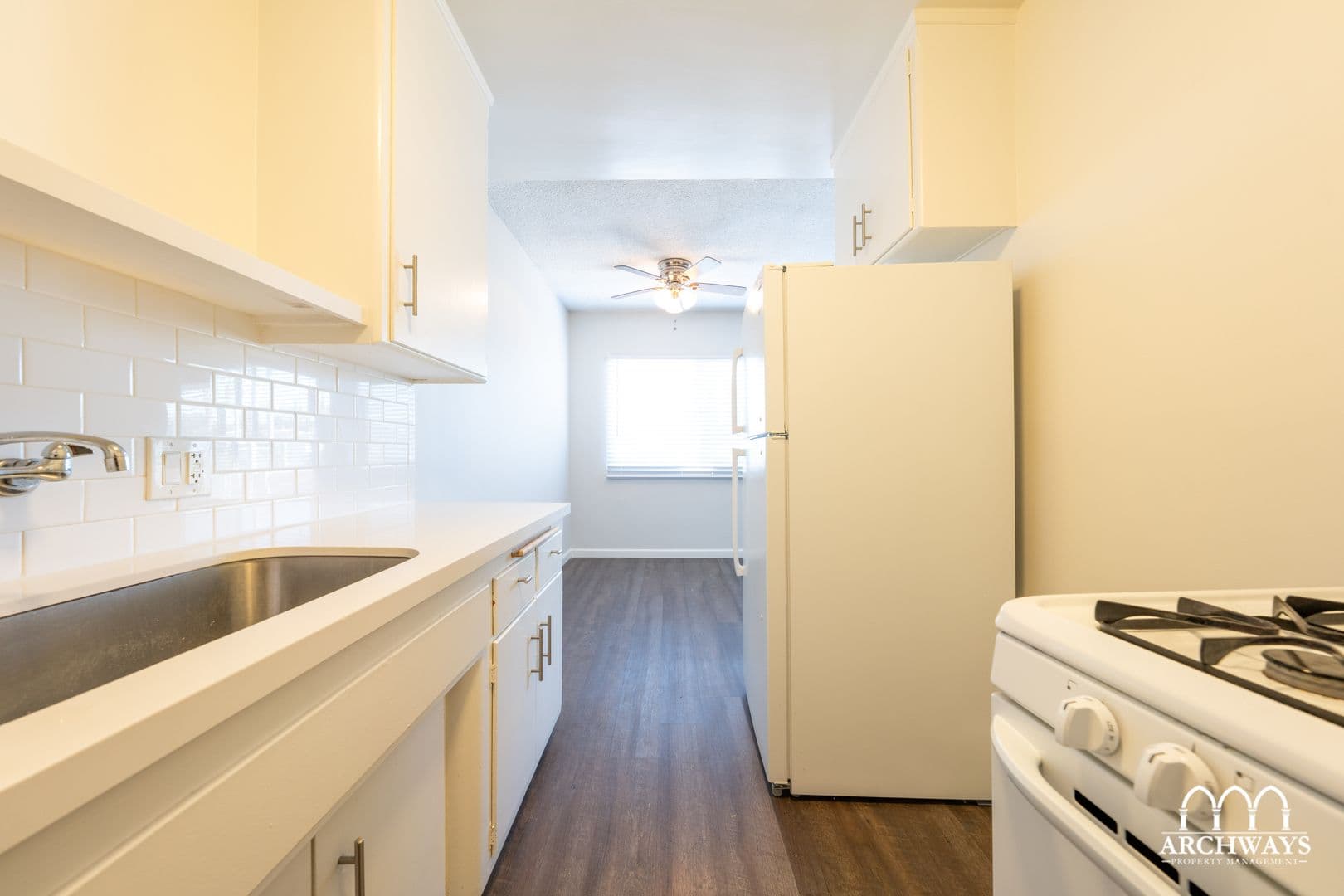 ~ Beautiful and Spacious 1 bd/1bath in Santa Monica ~ Move in Special 7 of 13