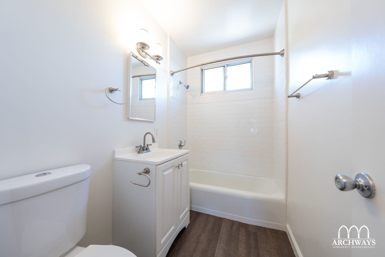 ~ Beautiful and Spacious 1 bd/1bath in Santa Monica ~ Move in Special 10 of 13