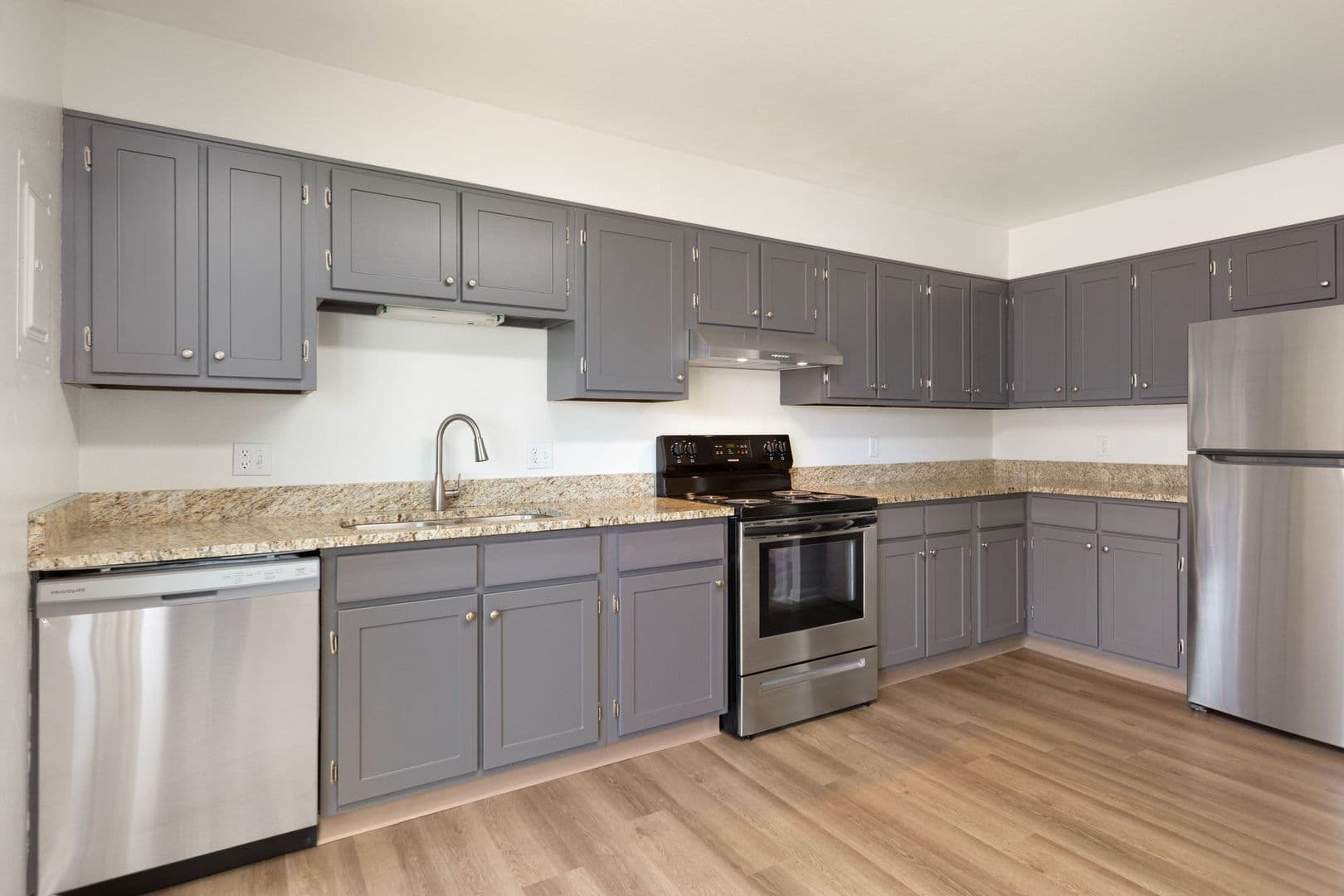 Lakemont Apartments 5 of 18