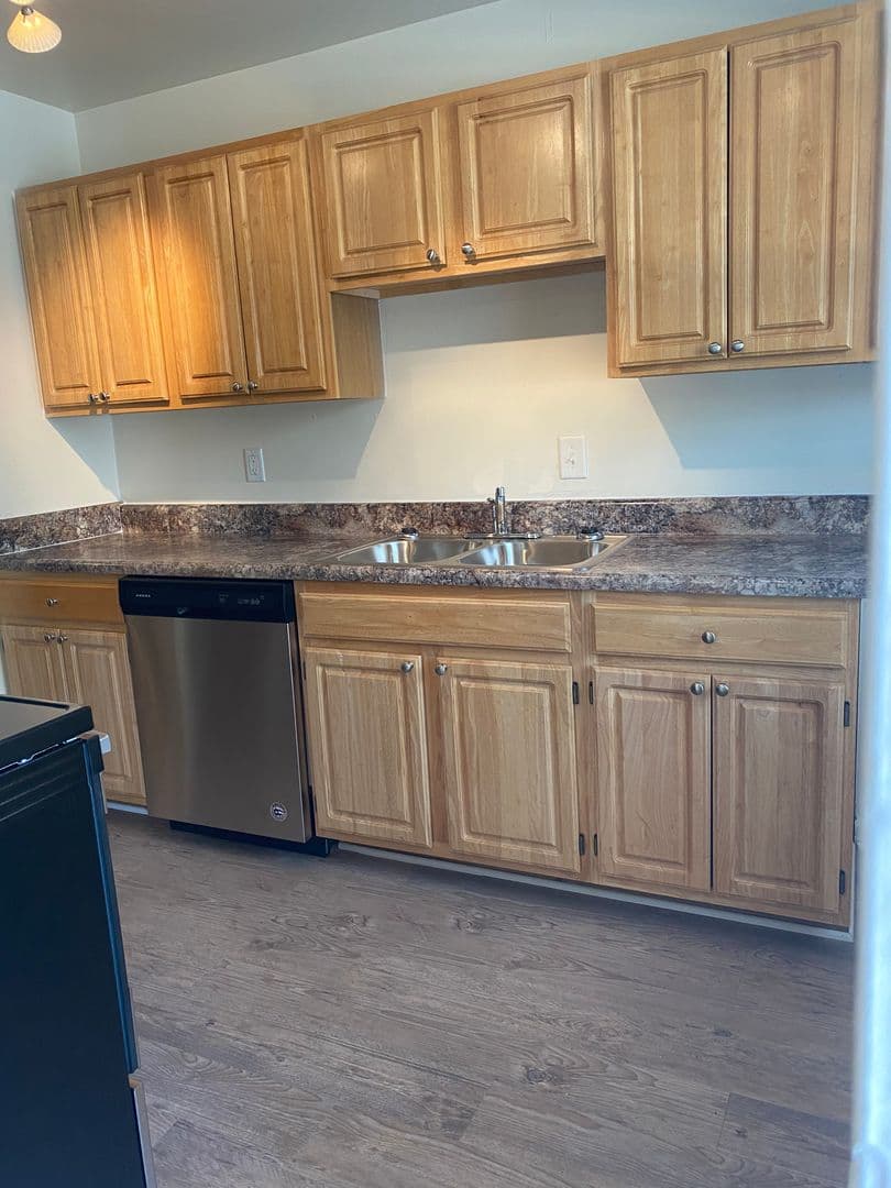 Eastwind Apartments 4 of 20