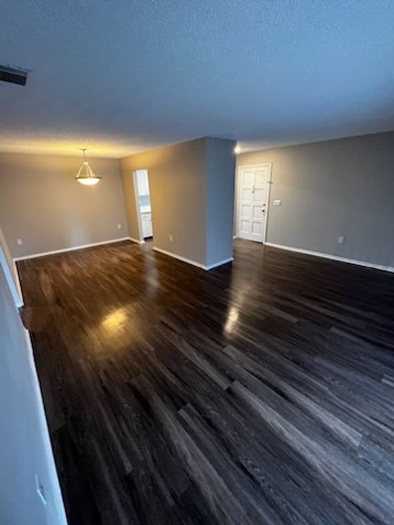 Cadence Crossing Apartments 12 of 16