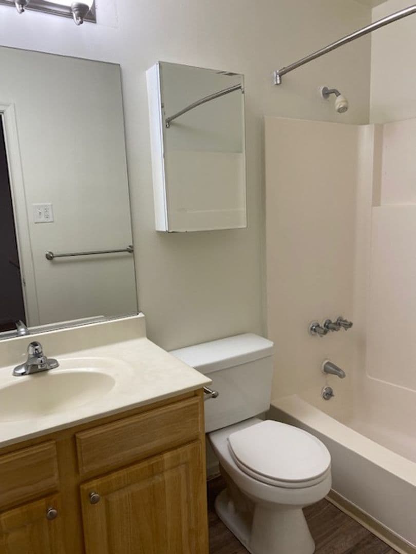 Eastwind Apartments 18 of 25