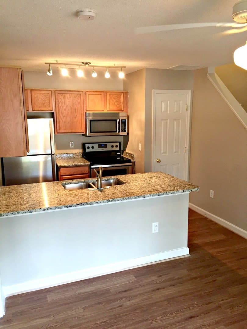 Suites at Port Warwick 8 of 26