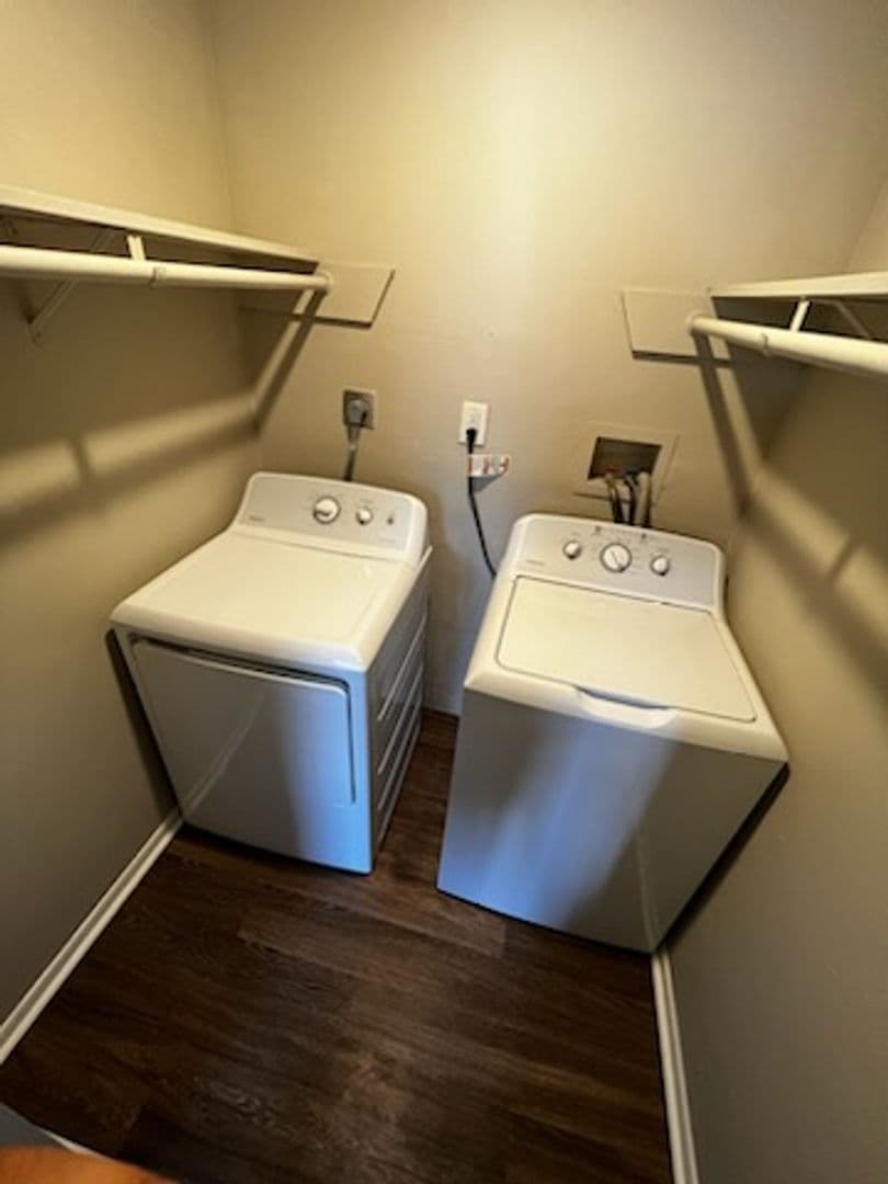 Cadence Crossing Apartments 14 of 16