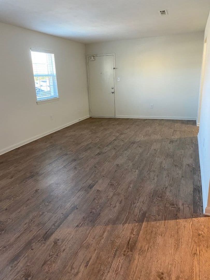 Eastwind Apartments 7 of 18