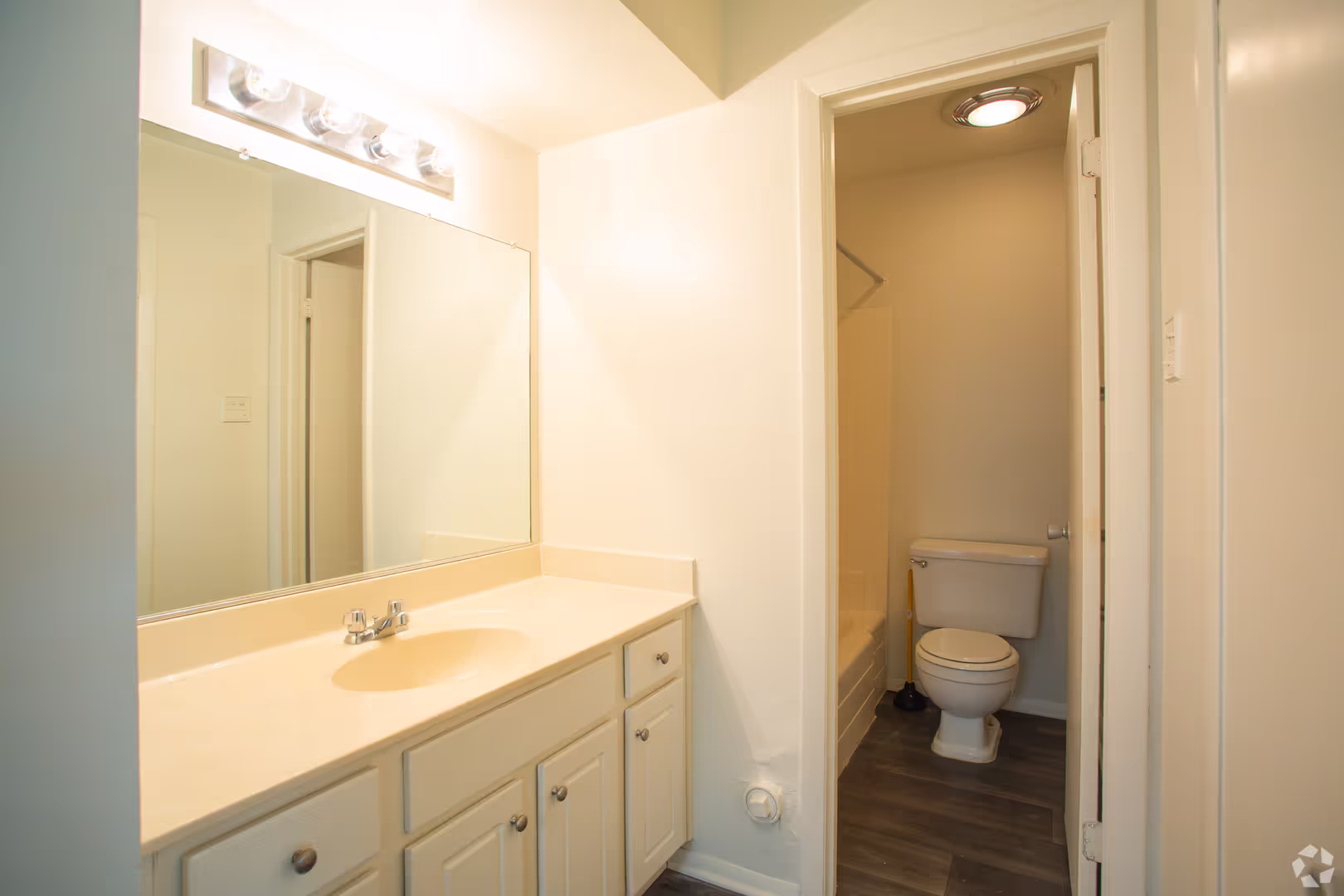 Villas at Cedarhurst 3 of 3