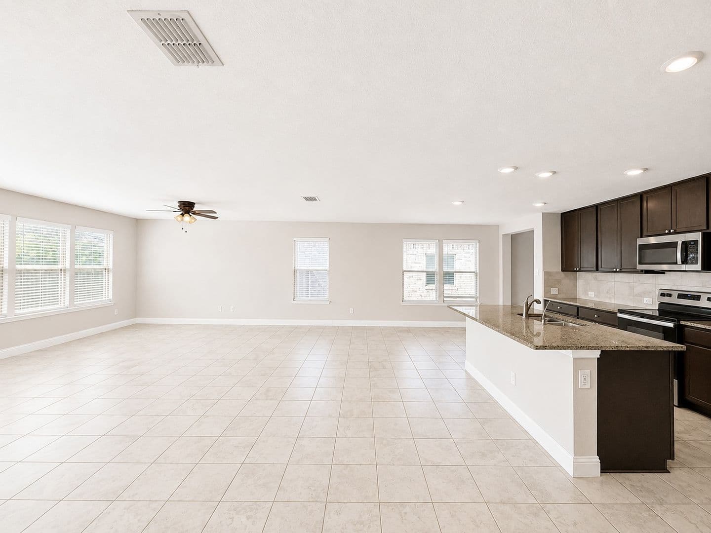 2605 Wesley Avenue 4 of 24