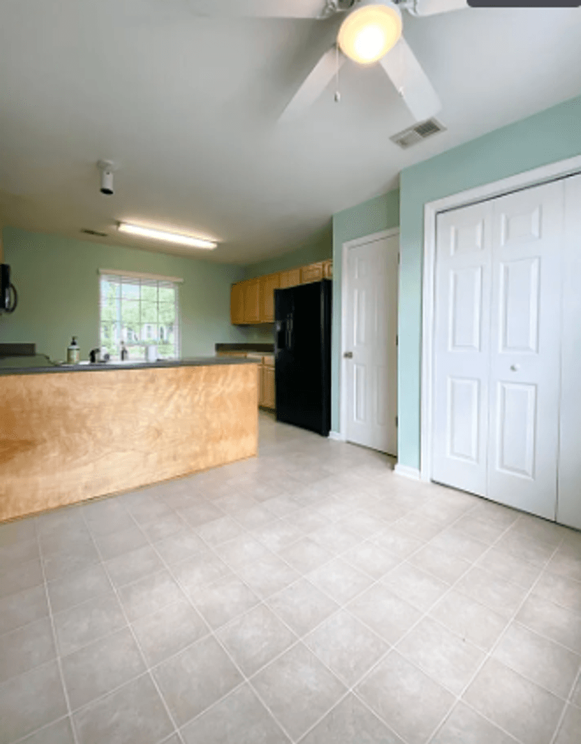 537 S Bull St 5 of 15