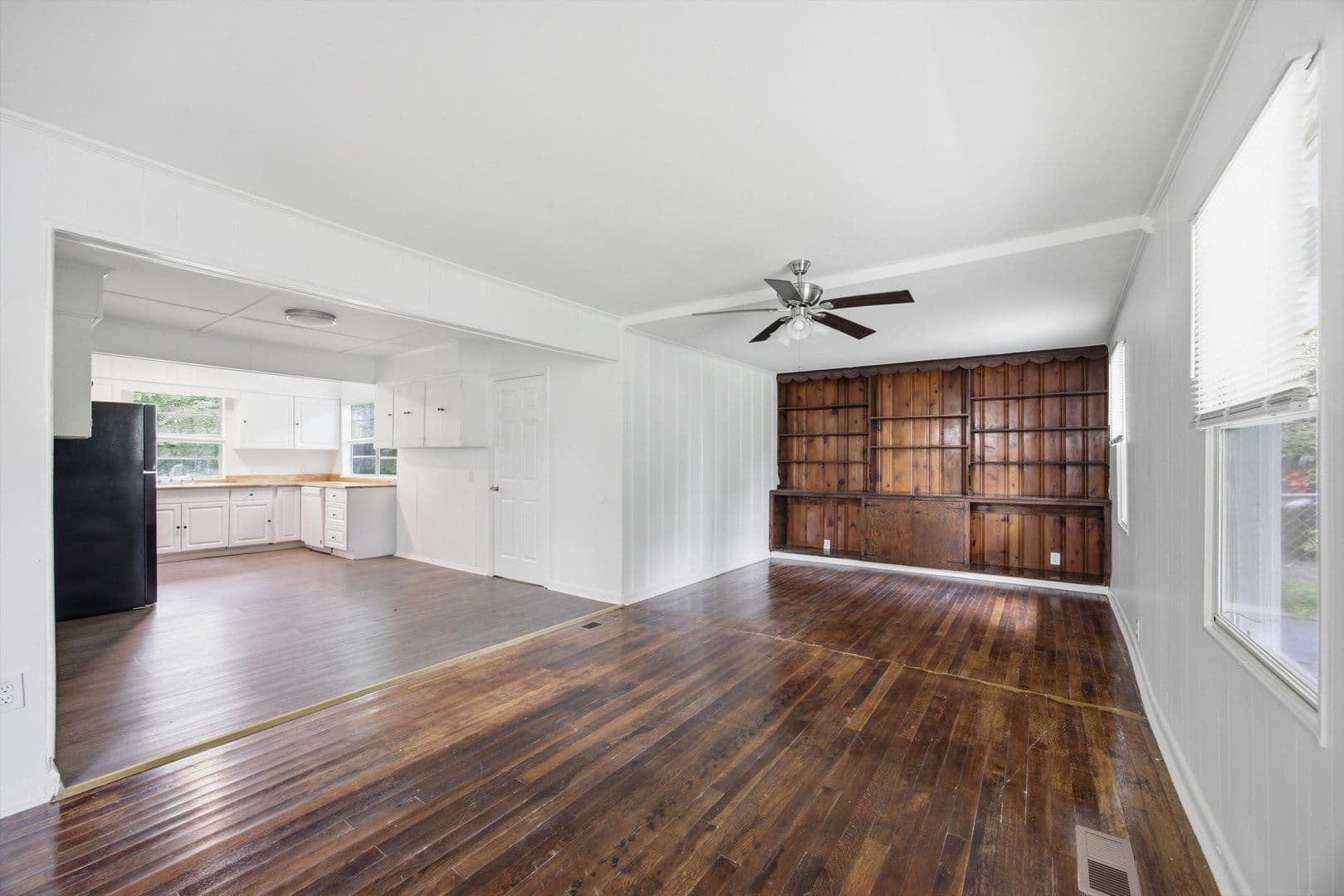 3826 Kingwood Circle 8 of 27