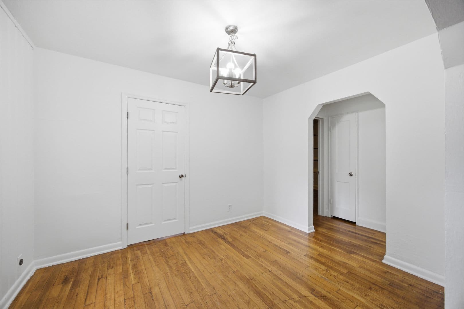 3826 Kingwood Circle 13 of 27