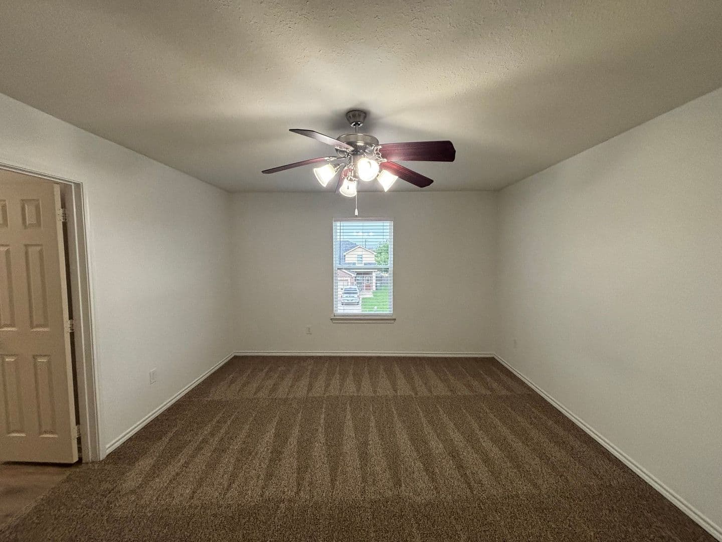 909 Parkplace Ridge 13 of 30