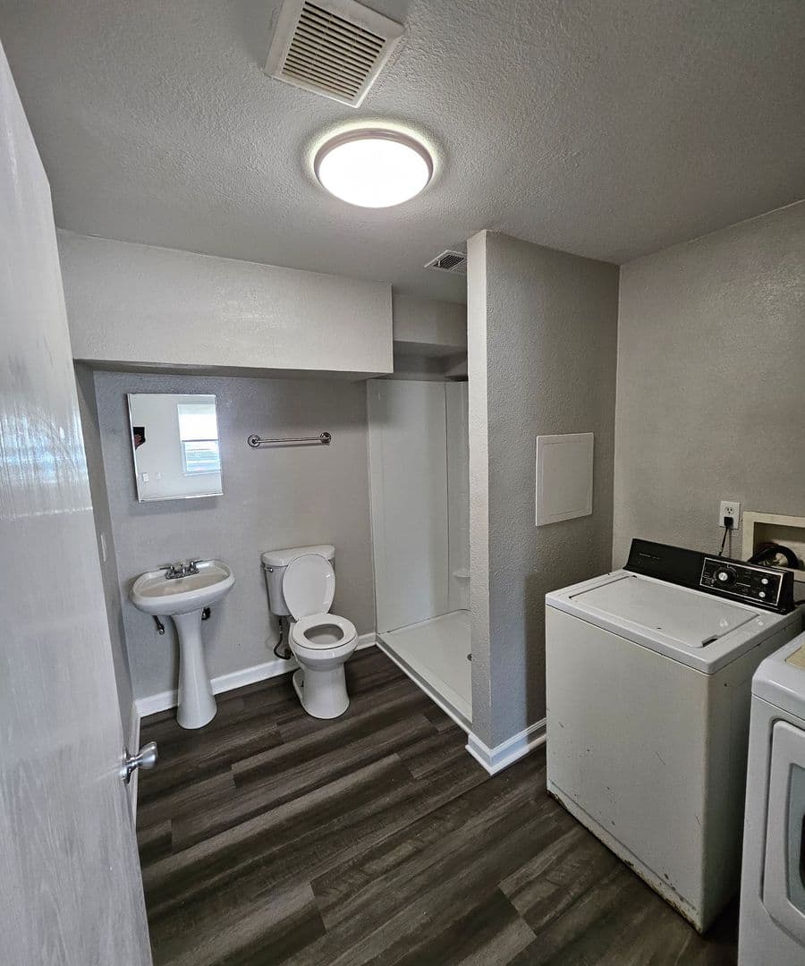 6113 and 6115 Indiana Ave, Kansas City, MO 64130 6 of 7