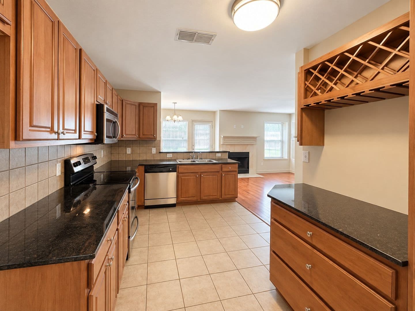 3933 Fernando Drive 8 of 21