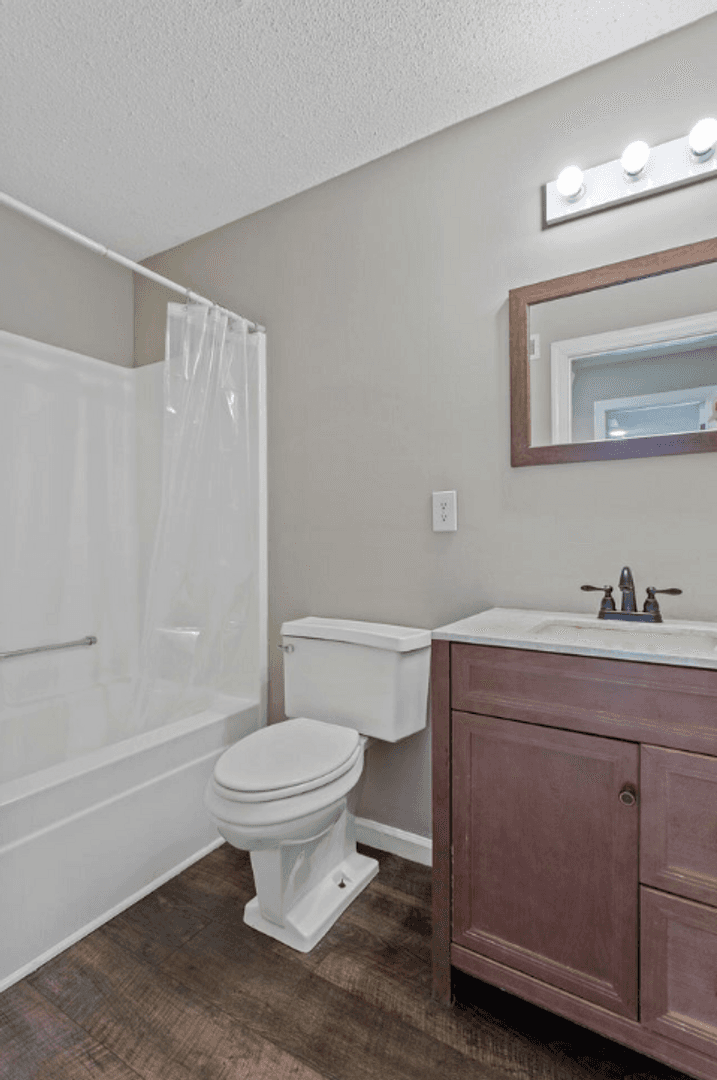 7167 Holland Lane 6 of 11