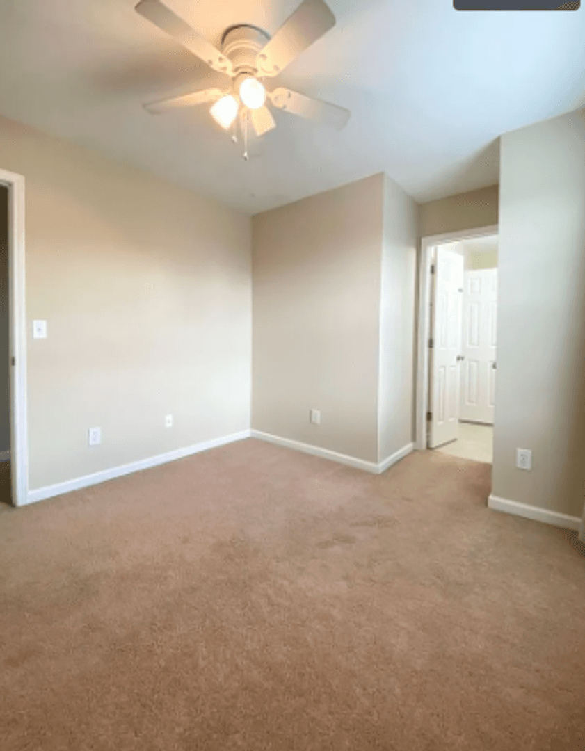 537 S Bull St 13 of 15