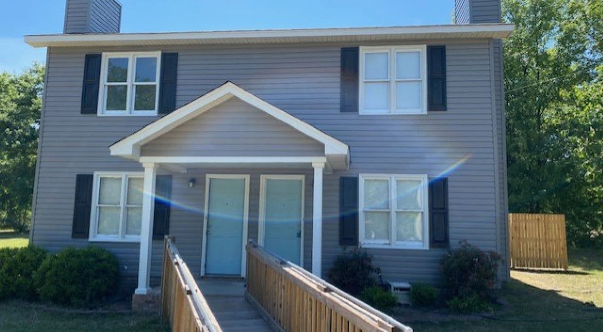 216 Burlie Ct Apt L 1 of 12