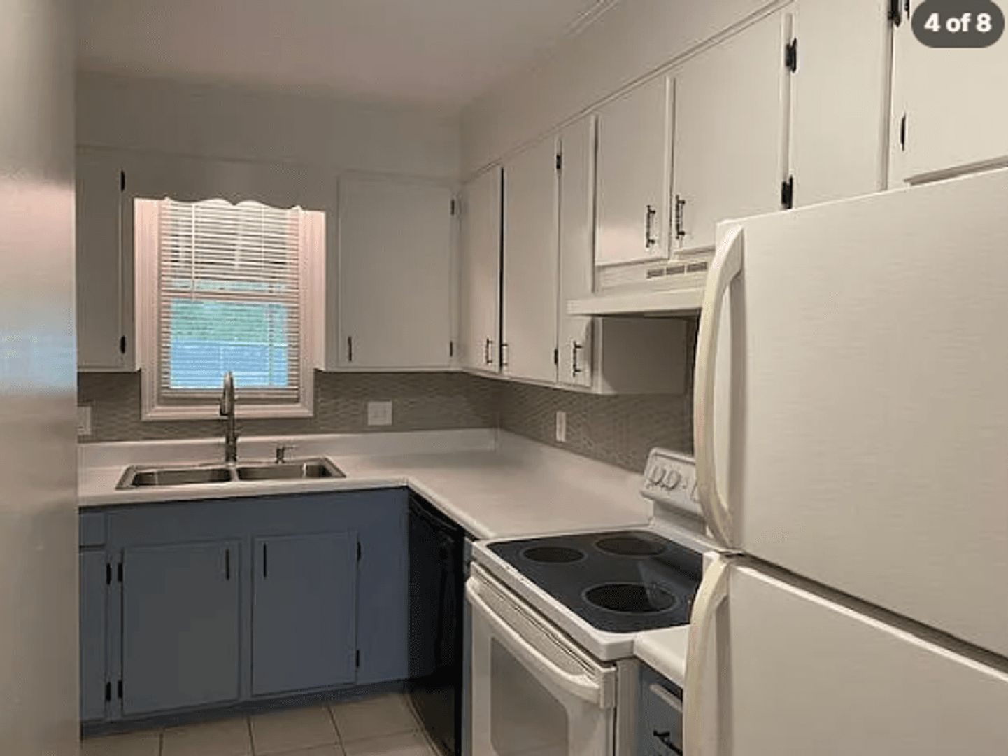 216 Burlie Ct Apt L 6 of 12