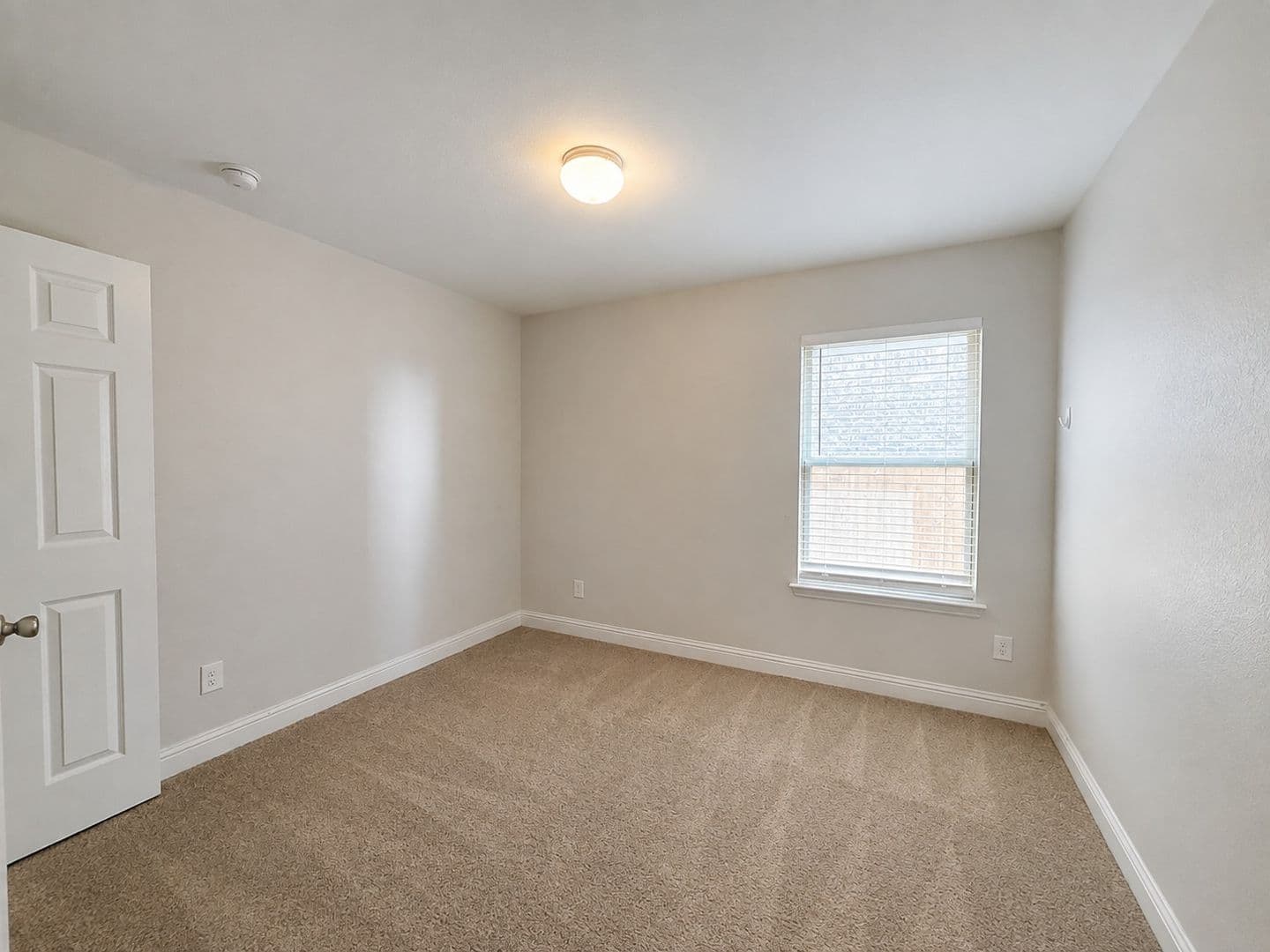 2605 Wesley Avenue 15 of 24